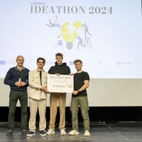 2024 - Ideathon Liberec 2024 - Vítězný středoškolský tým Ačaj Pačaj z SPŠ a VOŠ Liberec. (Zdroj: T-UNI | Foto: Jan Jirouš)