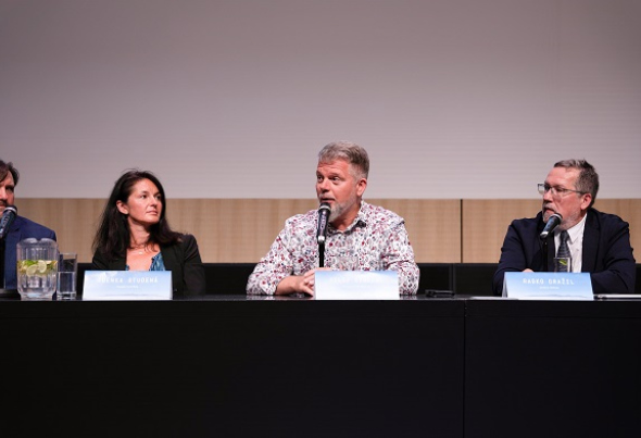 Řečníci Diskuzního stolu 2023