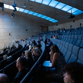 2023 - Diskuzní stůl 2023