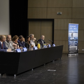 2023 - Diskuzní stůl 2023