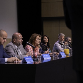 2023 - Diskuzní stůl 2023