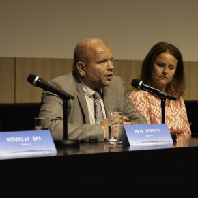 2023 - Diskuzní stůl 2023