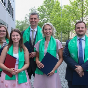 2024 - Červnové promoce - Zdroj: Adam Pluhař (T-UNI)