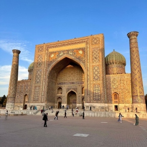 2025 - Memorandum s KokandUni - Aleš Kocourek: Islámští učedníci v těchto majestátních prostorech učili koránu až do roku 1920.