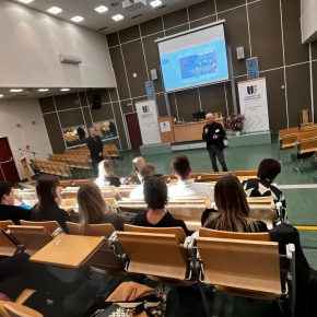 2025 - Young Scientist